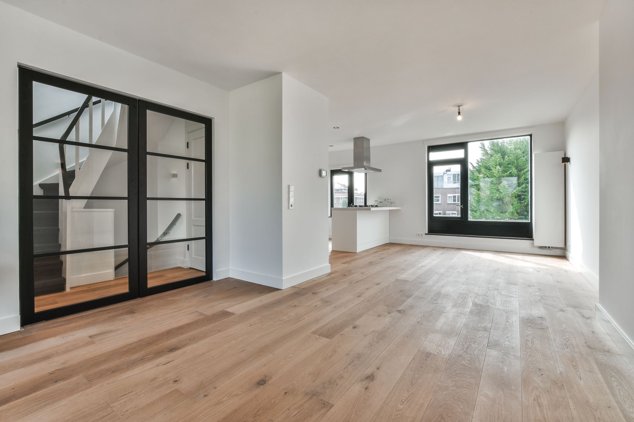 Bekijk Glad stucwerk wanden en plafonds oud appartement in Amstelveen foto 2