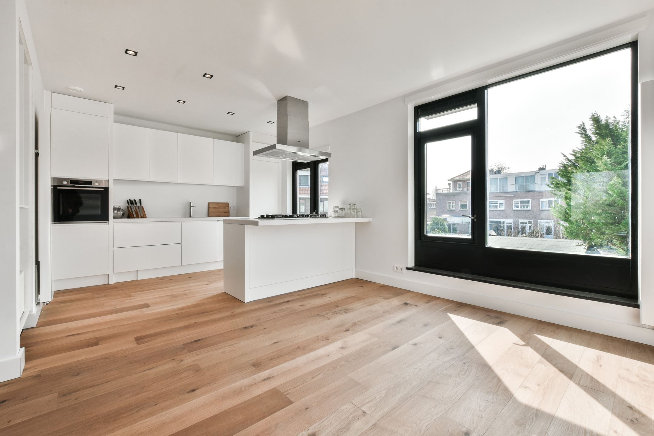 Bekijk Glad stucwerk wanden en plafonds oud appartement in Amstelveen foto 5
