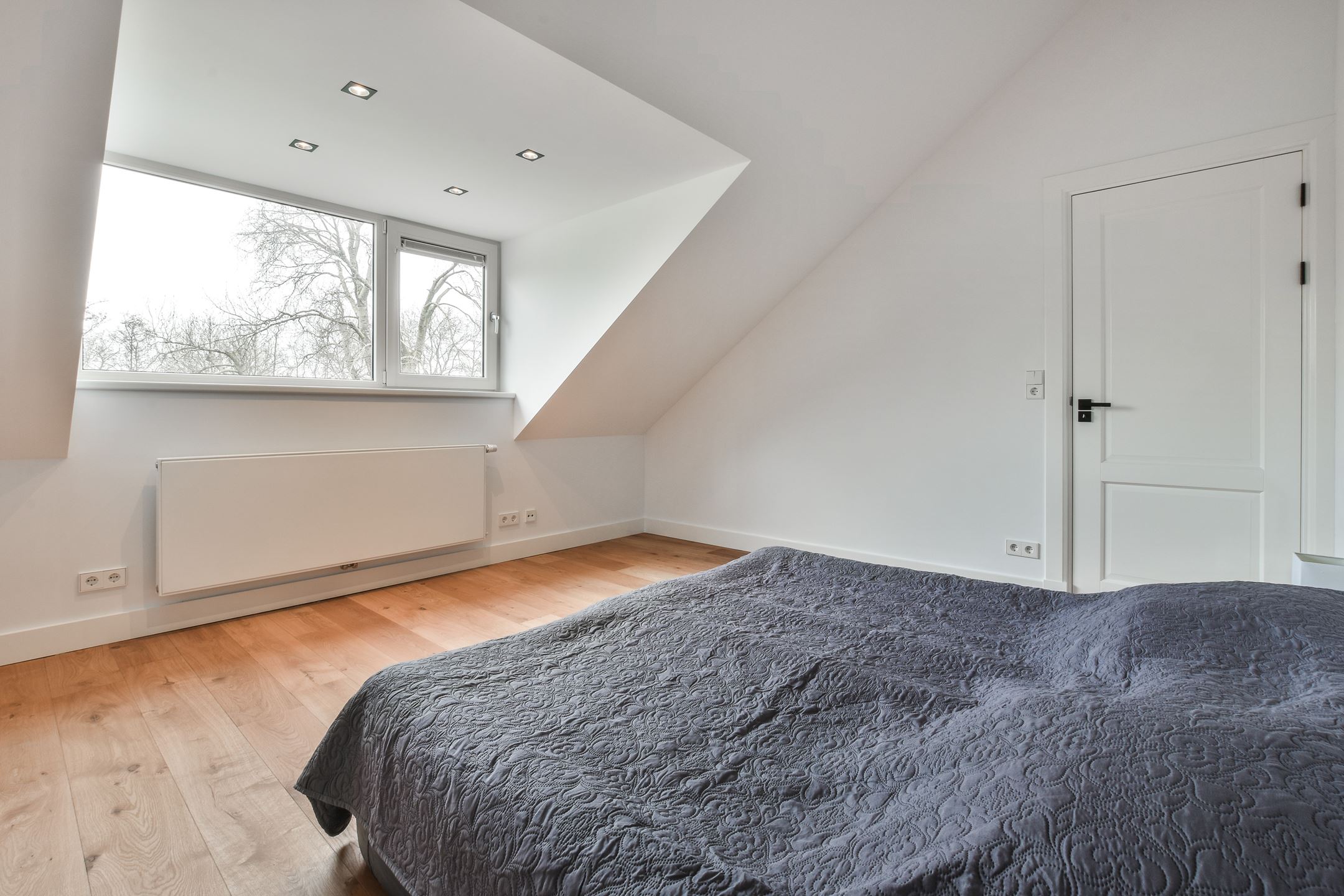 Bekijk Glad stucwerk wanden en plafonds oud appartement in Amstelveen foto 11
