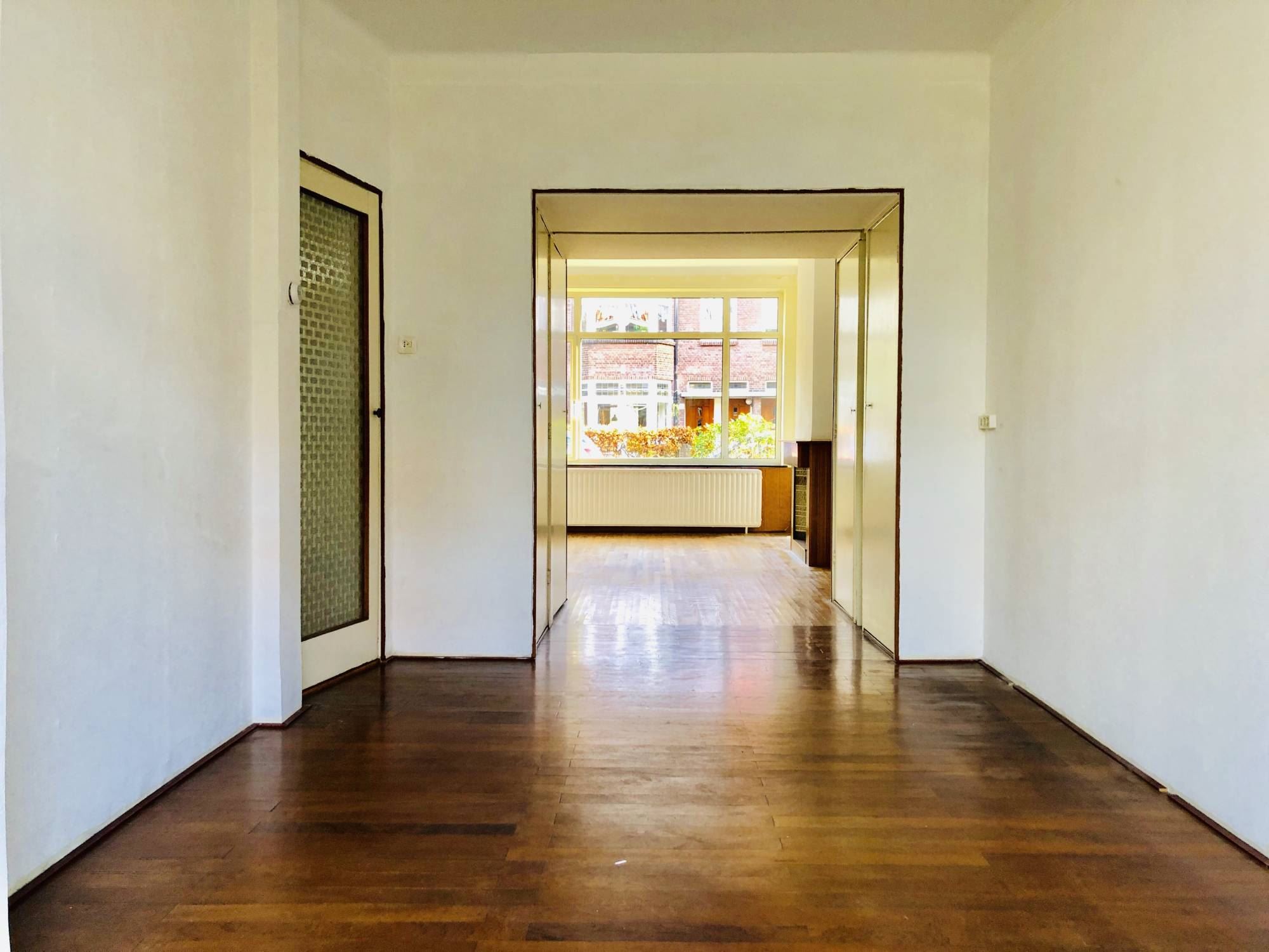 Bekijk Glad stucwerk oude tussenwoning foto 5