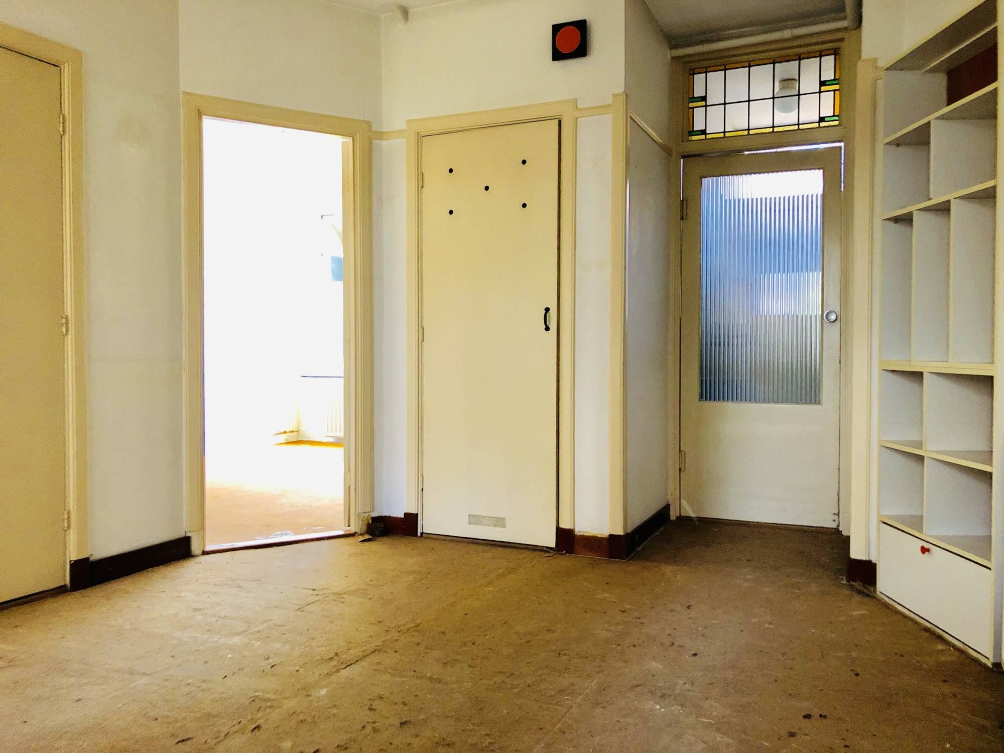 Bekijk Glad stucwerk oude tussenwoning foto 17