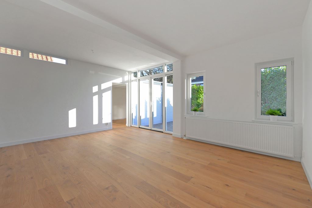 Bekijk Glad stucwerk wanden en plafond eengezinswoning in Rotterdam foto 2