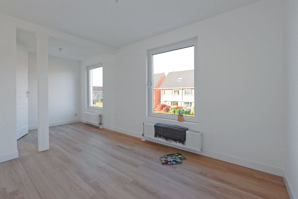 Bekijk Glad stucwerk wanden en plafond eengezinswoning in Rotterdam foto 16
