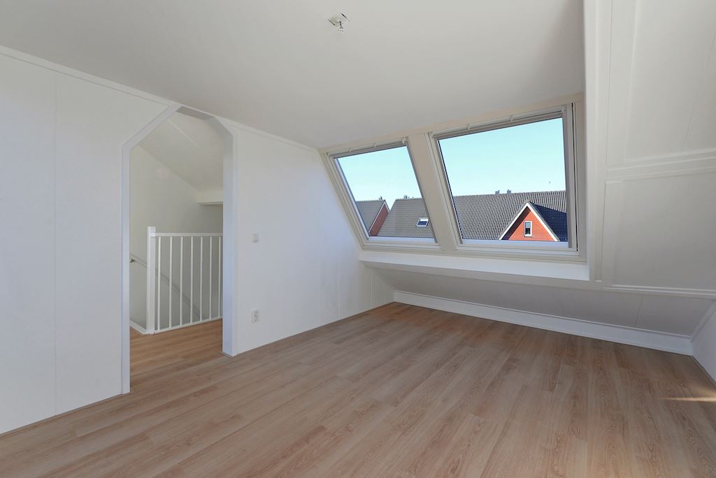 Bekijk Glad stucwerk wanden en plafond eengezinswoning in Rotterdam foto 23