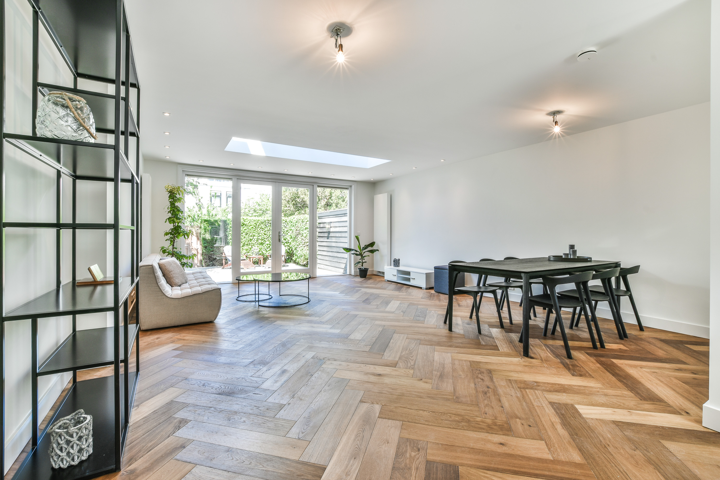 Bekijk Glad stucwerk van alle wanden en plafonds inclusief schilderwerk volledige huis foto 8