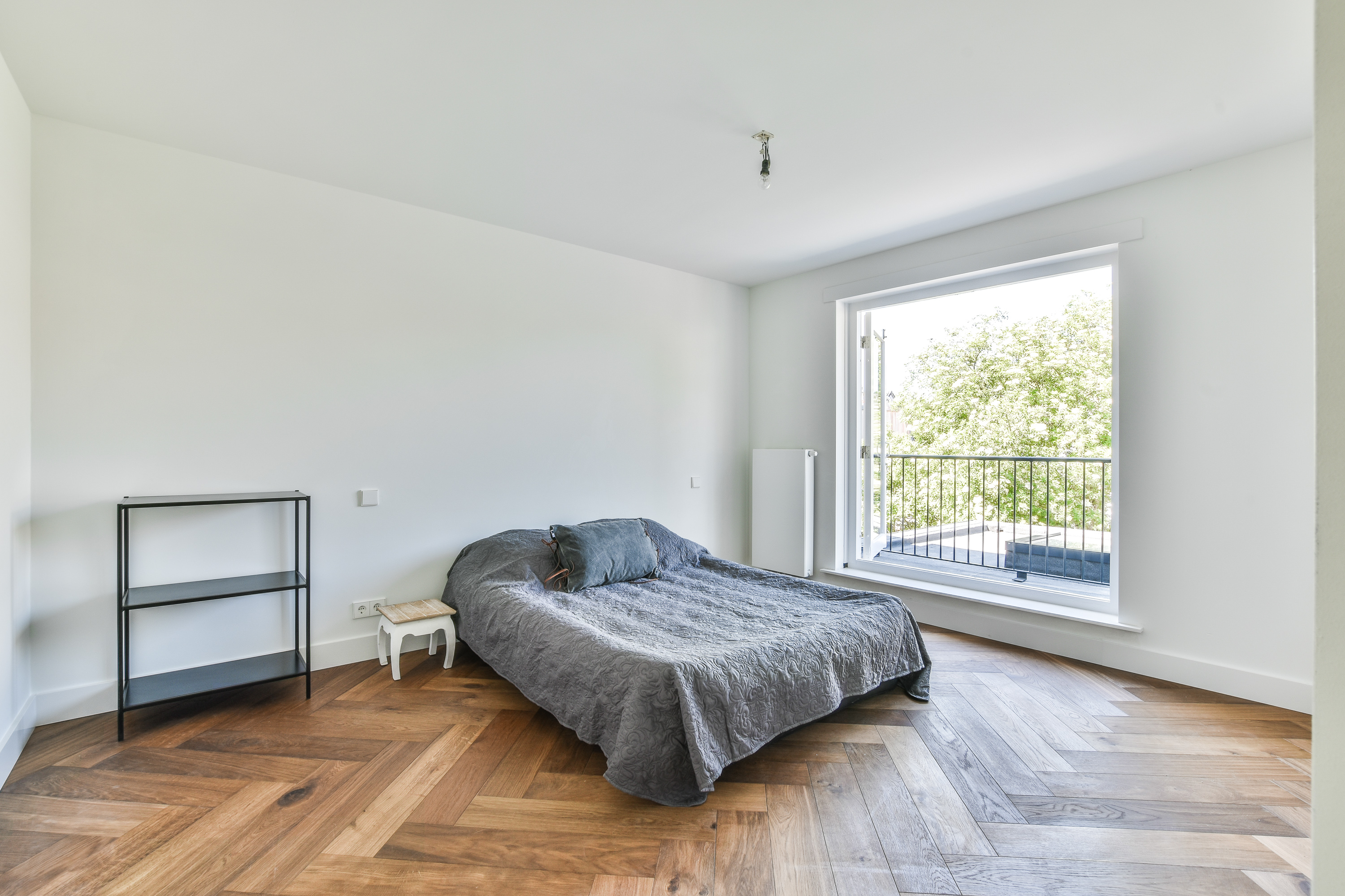 Bekijk Glad stucwerk van alle wanden en plafonds inclusief schilderwerk volledige huis foto 15
