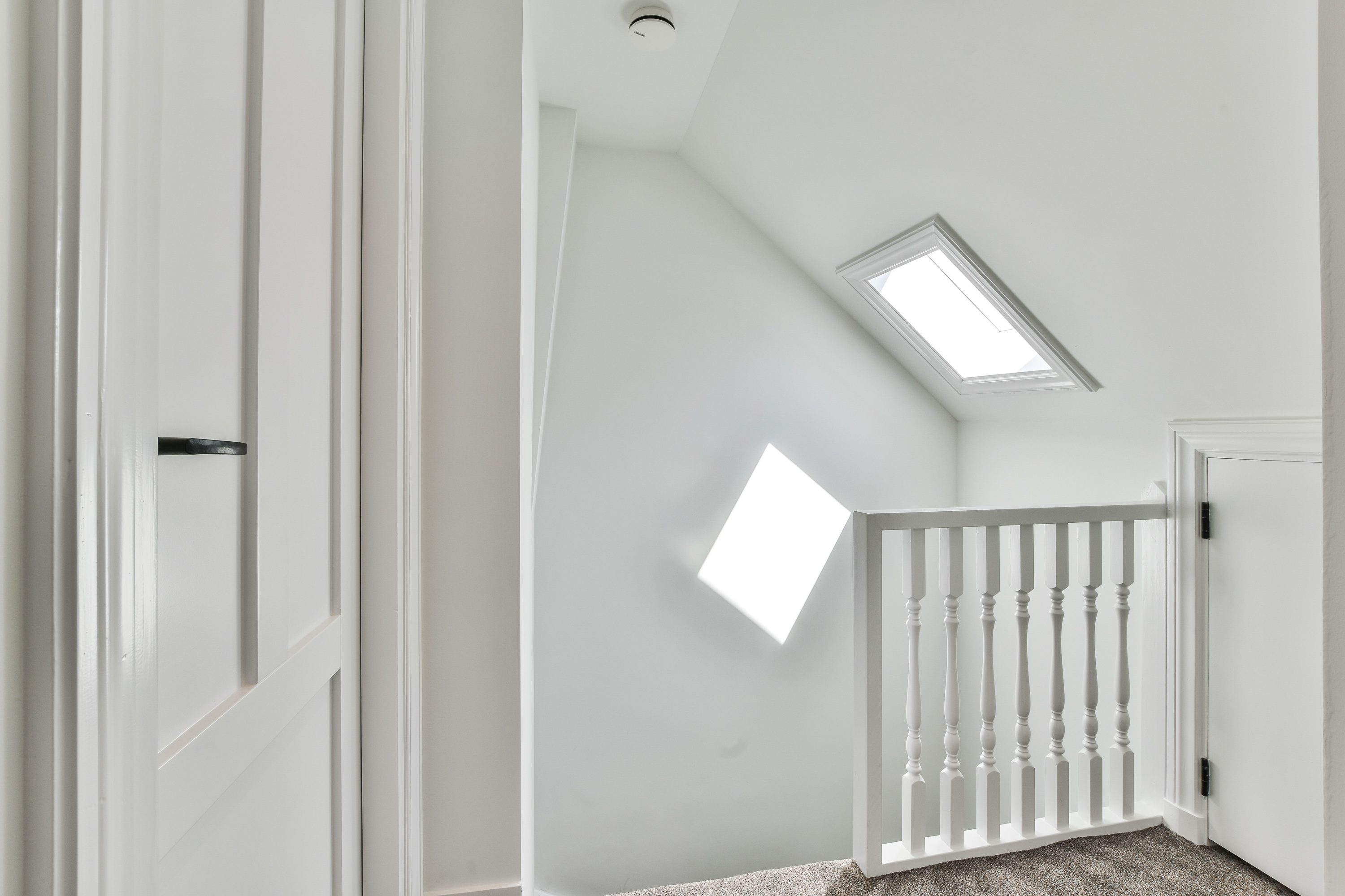 Bekijk Glad stucwerk van alle wanden en plafonds inclusief schilderwerk volledige huis foto 25