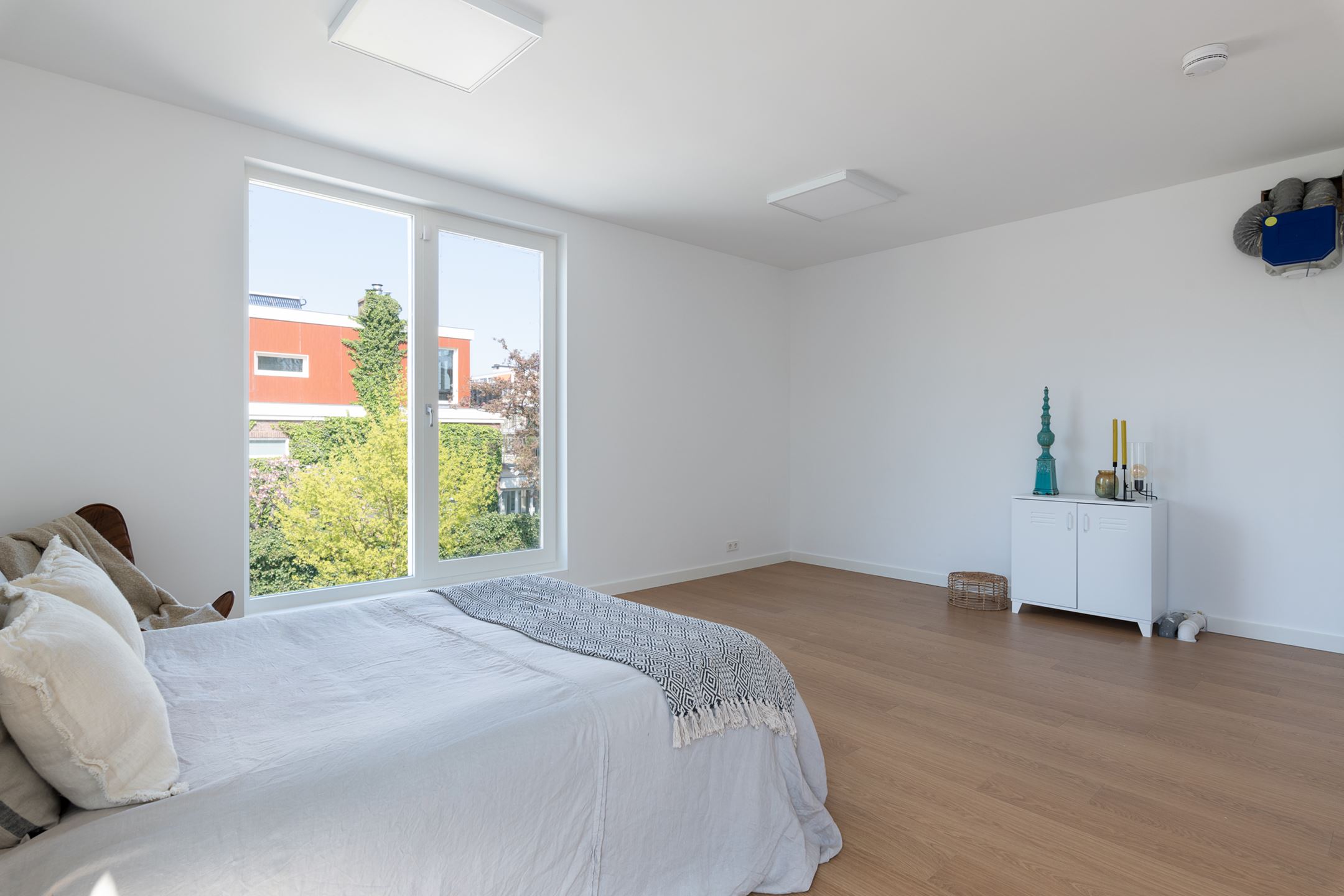 Bekijk Volledige renovatie, stuc en schilderwerk wanden en plafond, ramen deuren en gevels foto 33