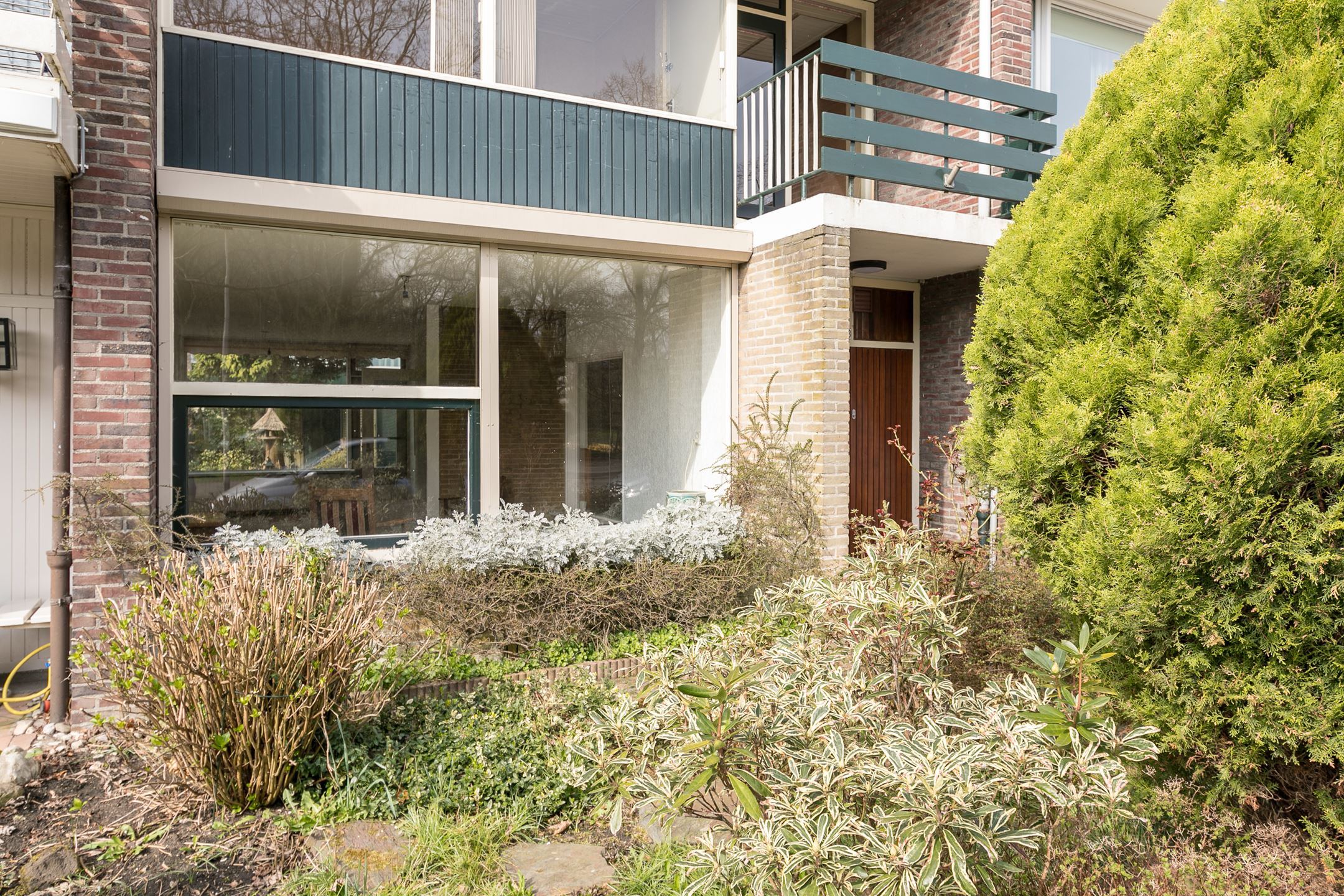 Bekijk Volledige hoekwoning stucwerk en schilderen in Amstelveen foto 4