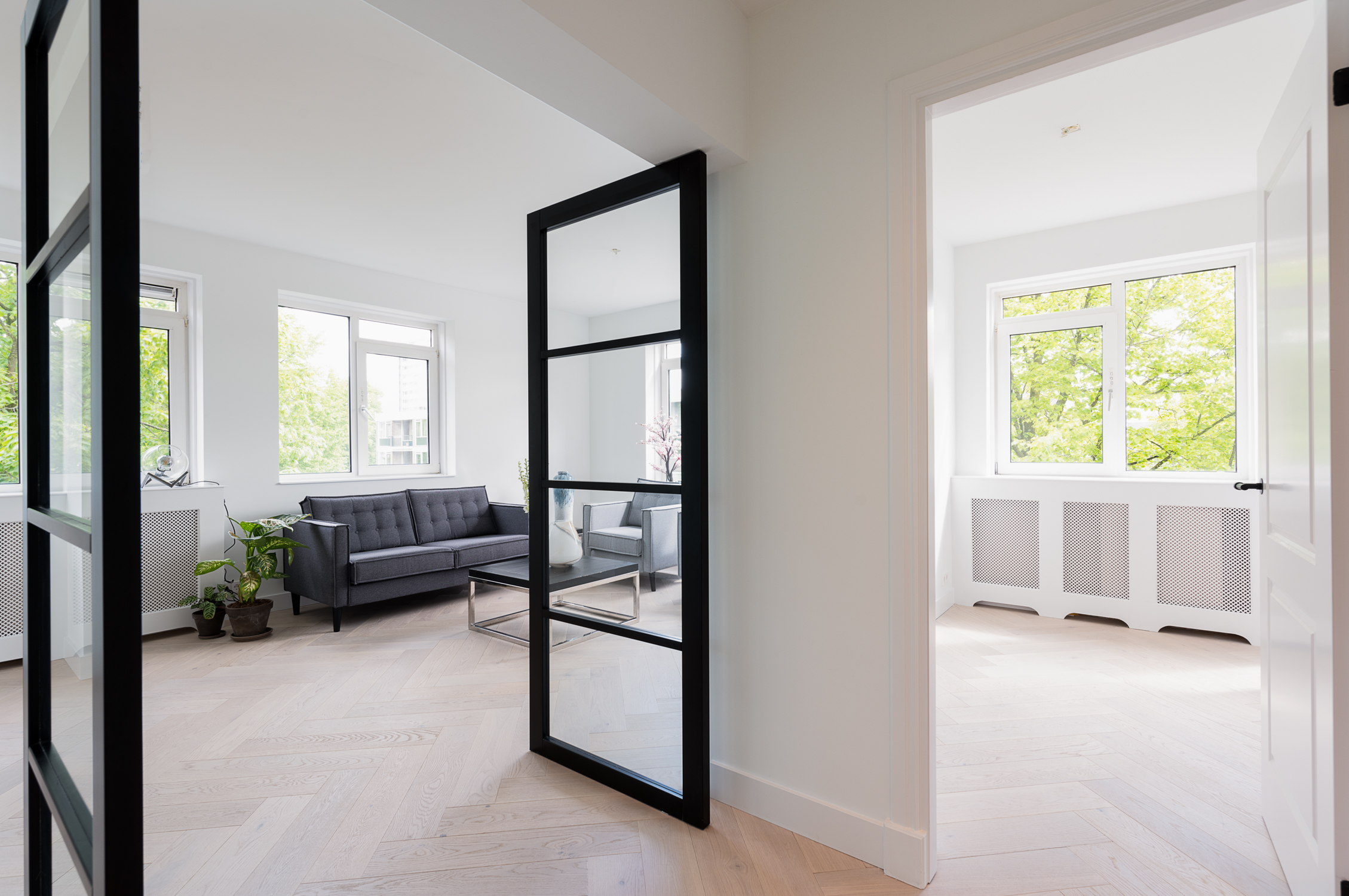 Bekijk Luxe appartement van 2 verdieping super strak gemaakt foto 2