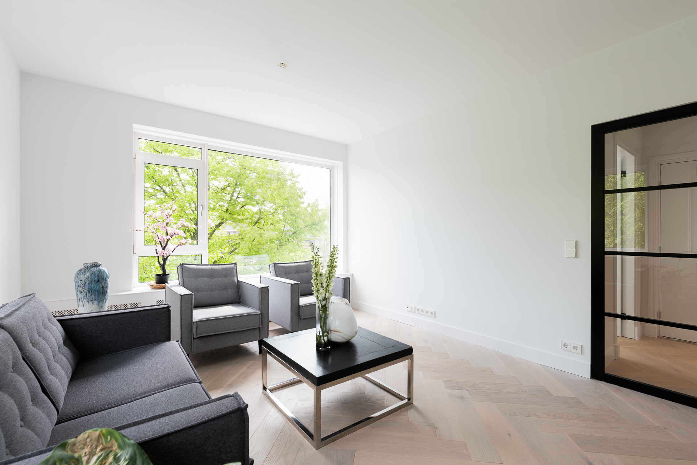 Bekijk Luxe appartement van 2 verdieping super strak gemaakt foto 6