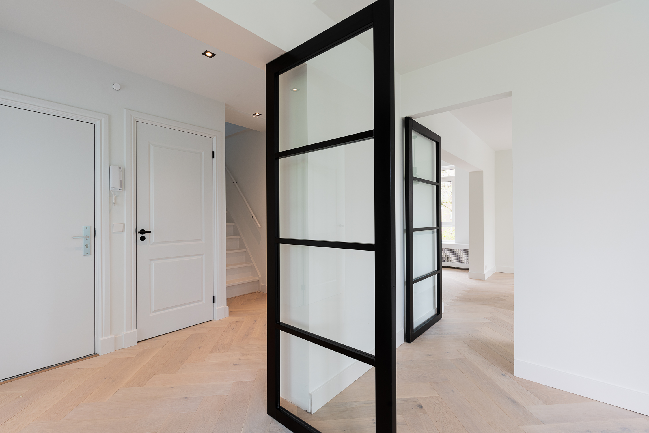 Bekijk Luxe appartement van 2 verdieping super strak gemaakt foto 8