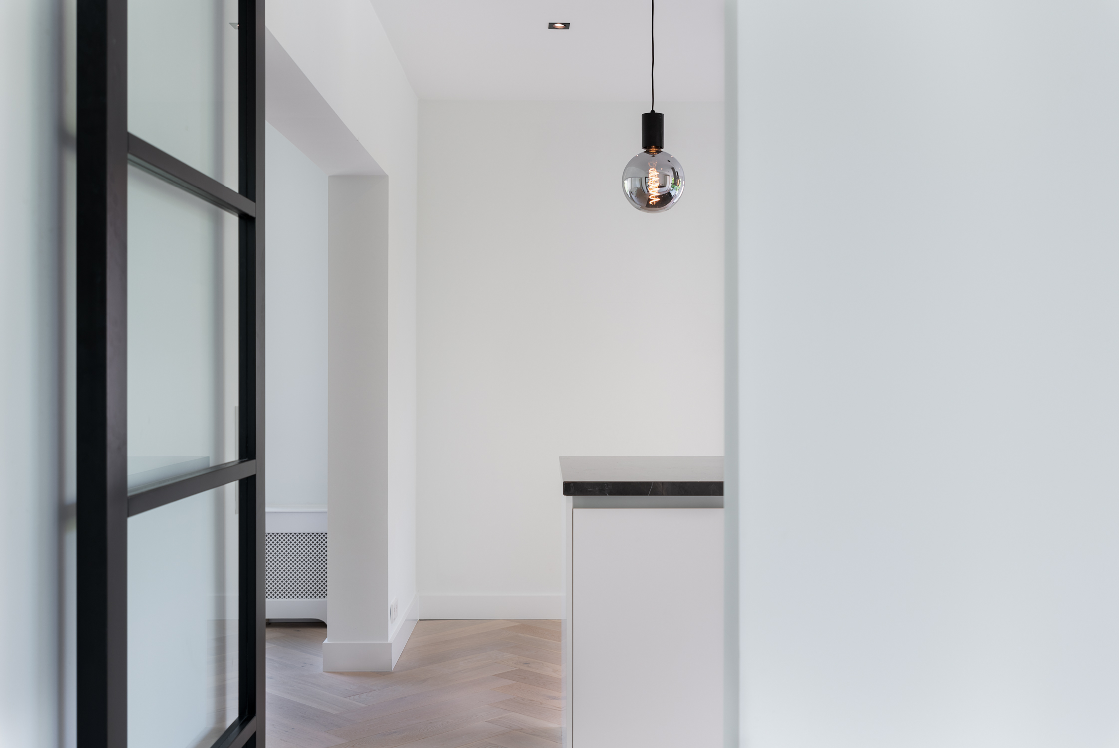 Bekijk Luxe appartement van 2 verdieping super strak gemaakt foto 9