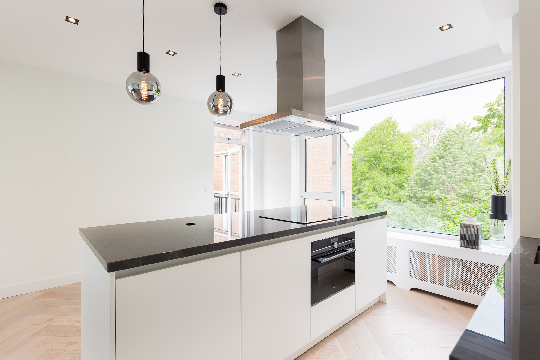 Bekijk Luxe appartement van 2 verdieping super strak gemaakt foto 11