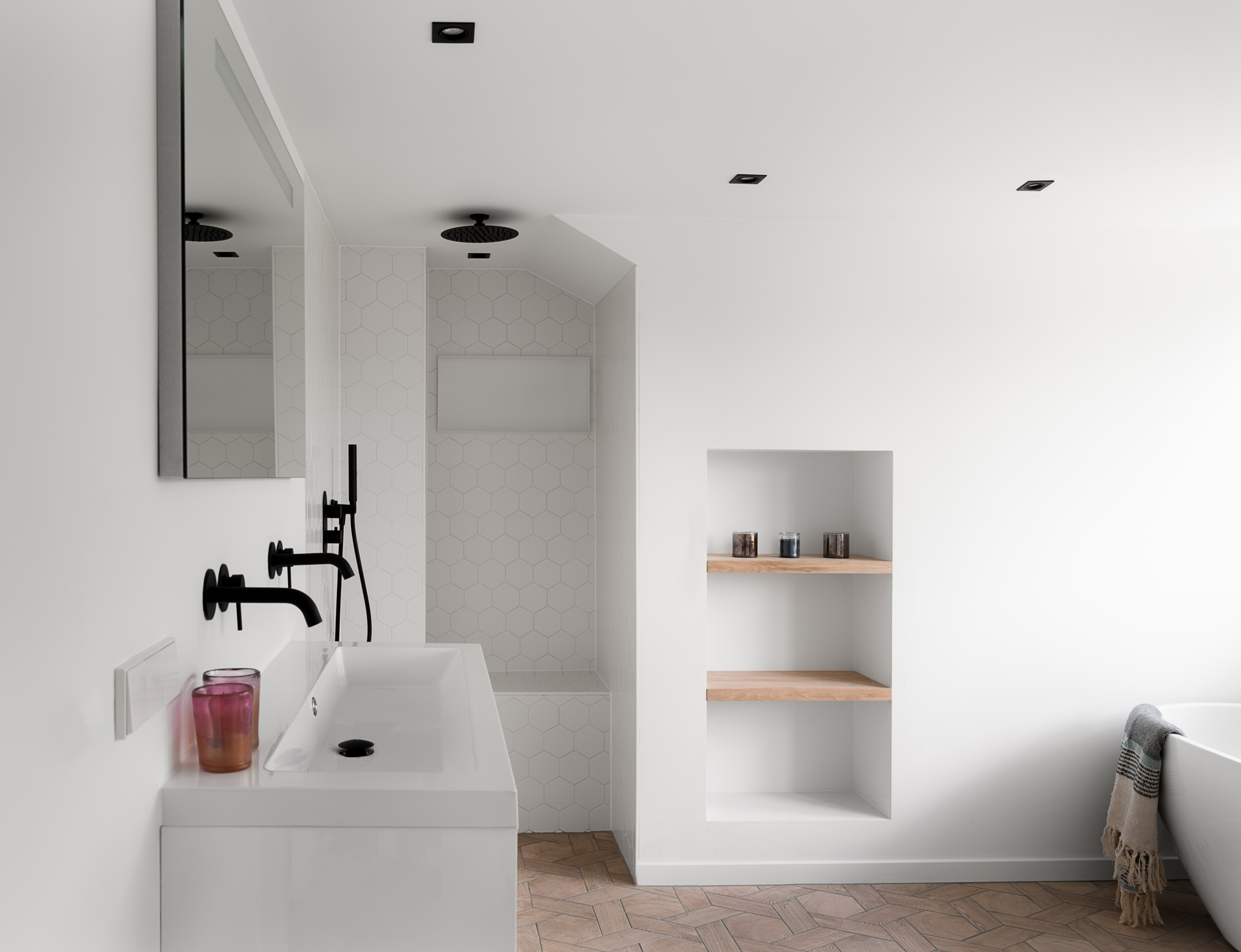 Bekijk Luxe appartement van 2 verdieping super strak gemaakt foto 35