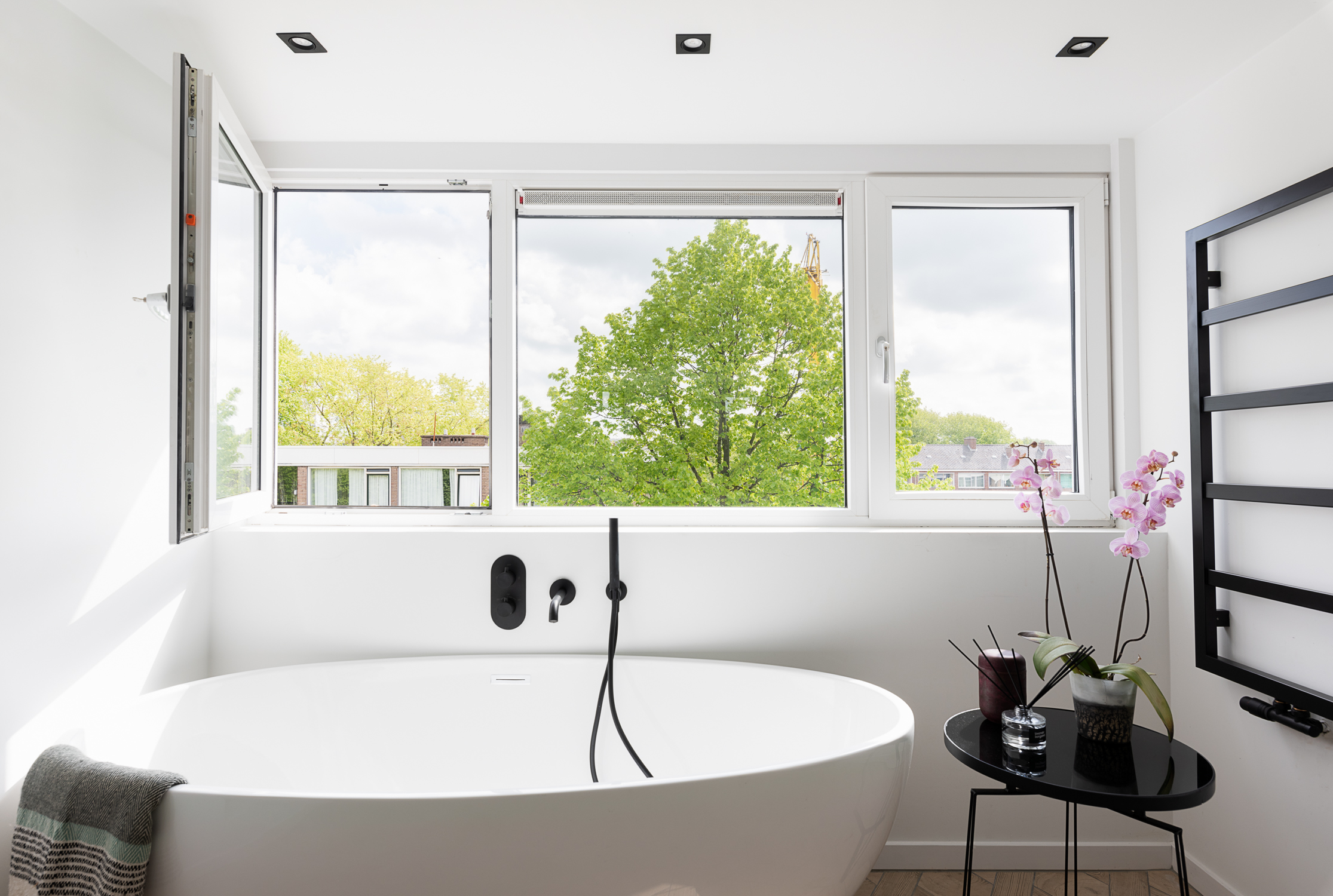 Bekijk Luxe appartement van 2 verdieping super strak gemaakt foto 39