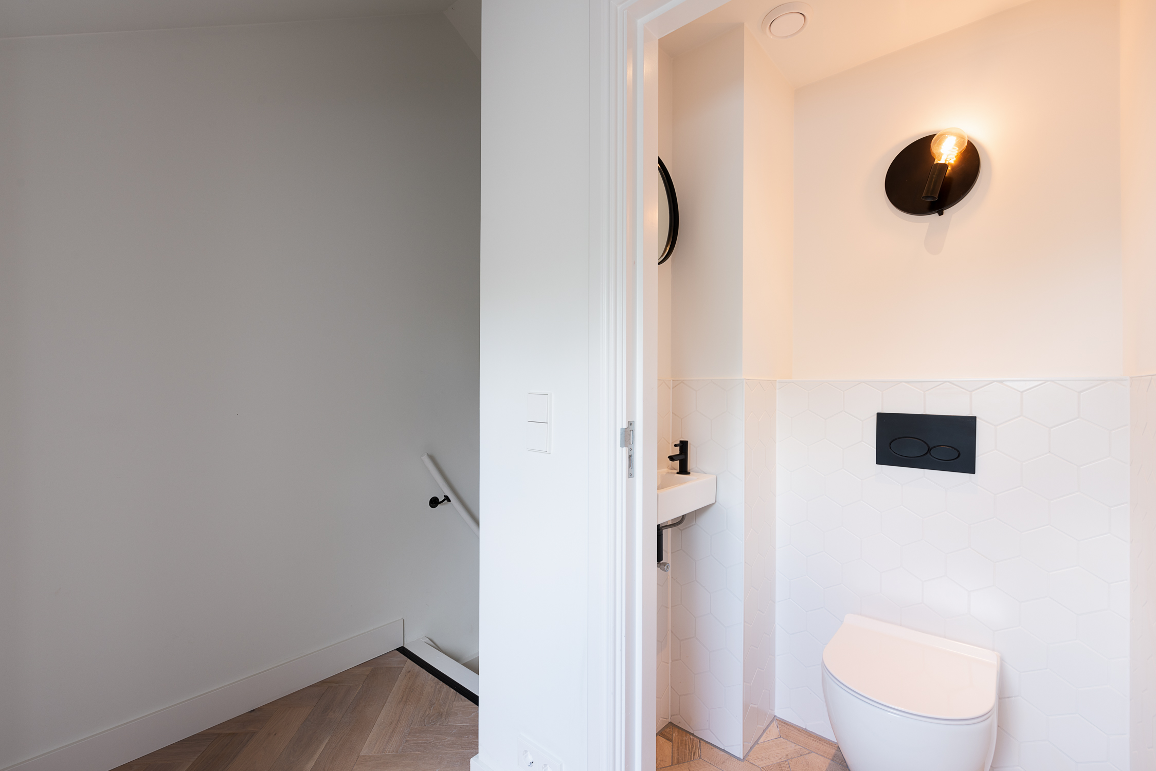 Bekijk Luxe appartement van 2 verdieping super strak gemaakt foto 47